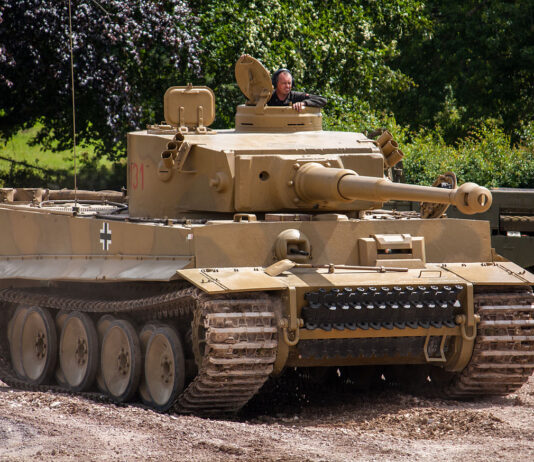 Tiger 131 – czyli jak Brytyjczycy schwytali niemieckiego tygrysa w Tunezji (GALERIA+FILM) czołg Tygrys 131 tank Tiger I