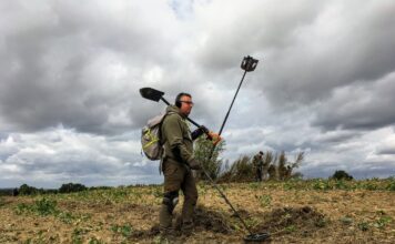 Szkic nowej ustawy dot. poszukiwaczy – sporo zapisów nie do przyjęcia! poszukiwacz wykopki