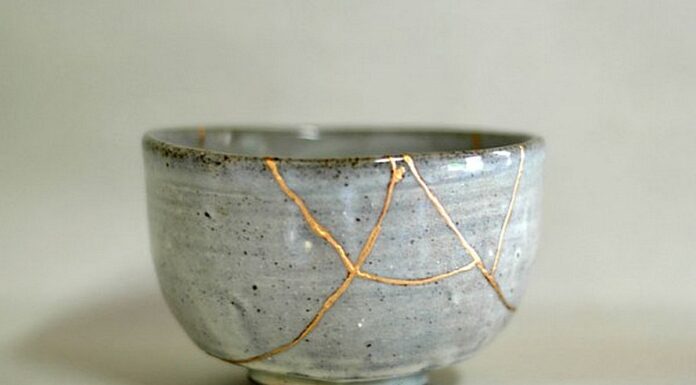 Sztuka Kintsugi – tradycyjna japońska technika naprawy ceramiki (GALERIA) sztuka naprawy ceramiki Kintugi