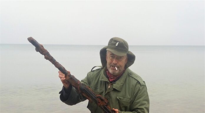 Wybrał się na plażę i znalazł niemiecki karabin maszynowy MG 81Z (GALERIA) karabin maszynowy MG 81 Z