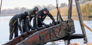 Niezwykłe kozackie odkrycie na dnie Dniepru na Ukrainie (GALERIA +FILM)