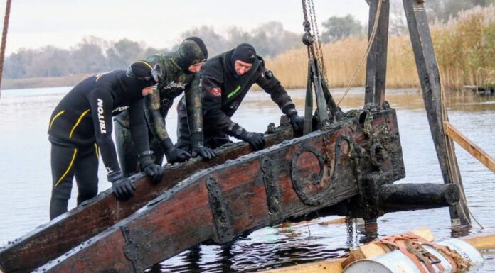 Niezwykłe kozackie odkrycie na dnie Dniepru na Ukrainie (GALERIA +FILM)