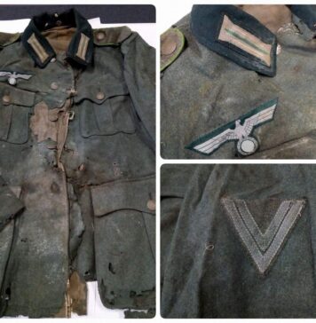 Lubań. Znalazł w domu pod podłogą niemiecki mundur i przekazał do muzeum niemiecki mundur wehrmacht