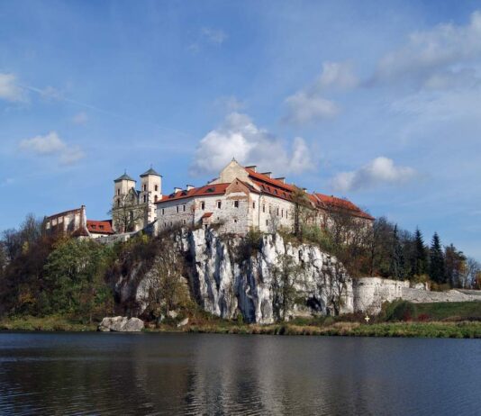 Opactwo w Tyńcu. Georadar ujawnił niezwykłą inżynieryjną konstrukcję sprzed wieków! Opactwo Benedyktynów w Tyńcu