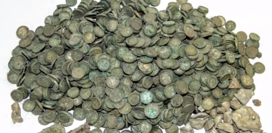 Ponad 6,5 tys. zabytków z XI-XII w. liczy skarb odkryty w polu pod Kaliszem skarb odkryty pod Kaliszem