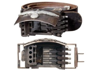 Niemiecki gadżet z okresu IIWŚ którego nie powstydziłby się sam James Bond! niemiecka klamra pistolet