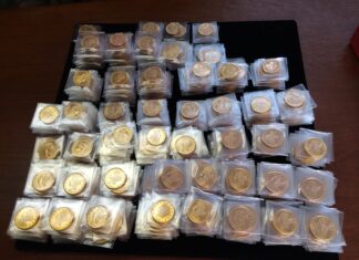 Lublin. Złote monety o wartości 1,2 mln straciła oszukana emerytka