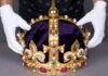 Poszukiwacz odnalazł element zaginionej korony króla Henryka VIII (GALERIA)