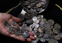 W sumie ponad 600 srebrnych rzymskich monet odkryto w Turcji (GALERIA) srebrne rzymskie denary