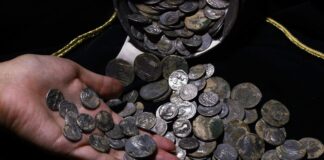 W sumie ponad 600 srebrnych rzymskich monet odkryto w Turcji (GALERIA) srebrne rzymskie denary