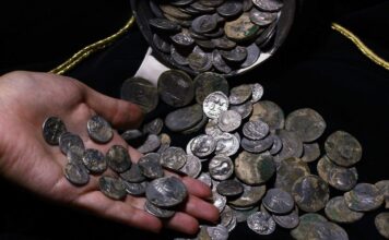 W sumie ponad 600 srebrnych rzymskich monet odkryto w Turcji (GALERIA) srebrne rzymskie denary