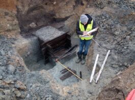 Pozostałości osady sprzed 1000 lat i wczesnośredniowieczna studnia odkryte w Przemyślu Wczesnośredniowieczna studnia odkryta w Przemyślu