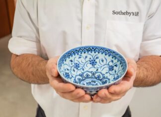 Kupił rzadki chiński artefakt z XV wieku za 35$ – teraz sprzedał za ponad 700 000$ Chinska porcelana XV wiek