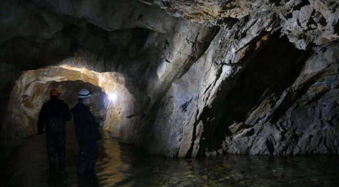 Eksploracja sztolni w Leśnej – tropem Dolnośląskich tajemnic! (GALERIA) korytarze-sztolni-w-Leśnej