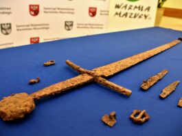 „Grunwaldzki nagi miecz” odkryty pod Olsztynem! (FILM)