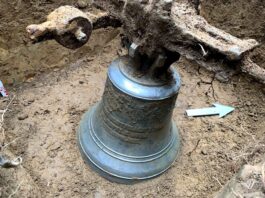 Podkarpacie. Odnaleźli ukryty w 1941 roku dzwon! (FILM)