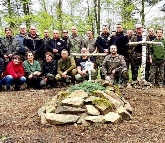 Bieszczady. Pasjonaci z naukowcami tworzą cmentarz z IWŚ – od 100 lat nikt tego nie zrobił! cmentarz Góra Manyłowa