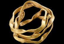 Znaleziono najstarszy złoty artefakt w południowo-zachodnich Niemczech Złota spirala która mogła służyć jako ozdoba do włosów