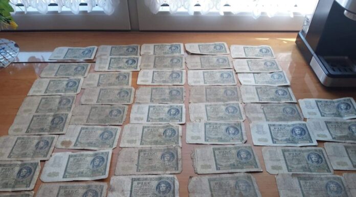Wykopał w stodole pół miliona złotych! (GALERIA) banknoty z okupacji