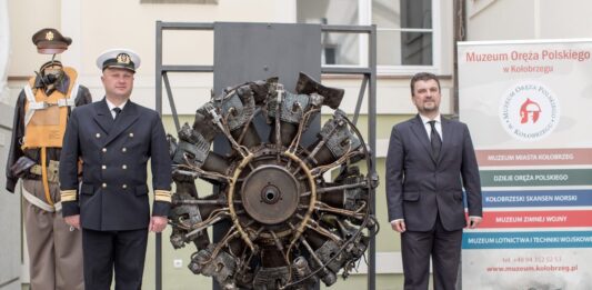 Silnik B-17 w świetnym stanie wydobyty z wody – zidentyfikowano maszynę i załogę! Silnik samolotu B-17 "Latająca Forteca"