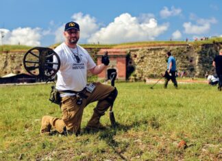Niezwykłe pasje – poszukiwanie historycznych skarbów Bartłomiej Stój Zwiadowca Historii