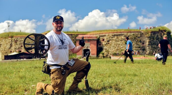 Niezwykłe pasje – poszukiwanie historycznych skarbów Bartłomiej Stój Zwiadowca Historii