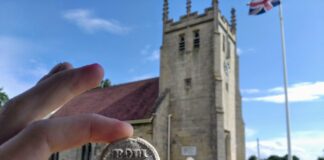 Papieska bulla i więcej… czyli co można znaleźć przy XIV wiecznym kościele! (GALERIA) Routh church papa bulla