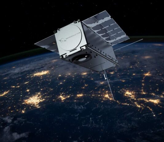 Rakieta LauncherOne wyniosła na orbitę kolejne 2 polskie satelity – w planach jest 1500! Cubesat na orbicie okołoziemskiej