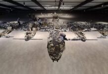 Pasjonaci odkryli wrak samolotu i poskładali go jak puzzle! Wrak samolotu Avro Lancaster