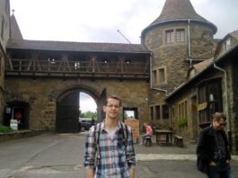 Wywiad z autorem książki „Polskie skarby i tajemnice” – tylko w Zwiadowca Historii! Amadeusz Majtka na zamku Czocha