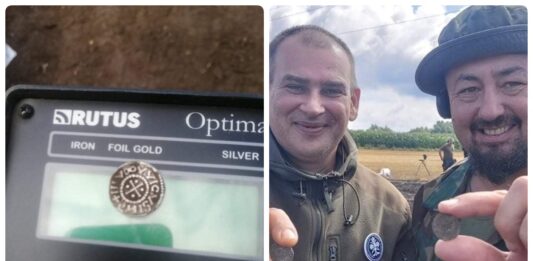 Poszukiwacze odkryli kolejne monety z unikatowego karolińskiego skarbu!