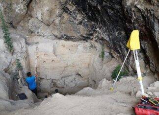 Nienaruszona jaskinia neandertalczyków ujawnia tajemnice sprzed tysięcy lat! Polski geolog przy pracy w jaskini Sel'ungur w Kirgistanie