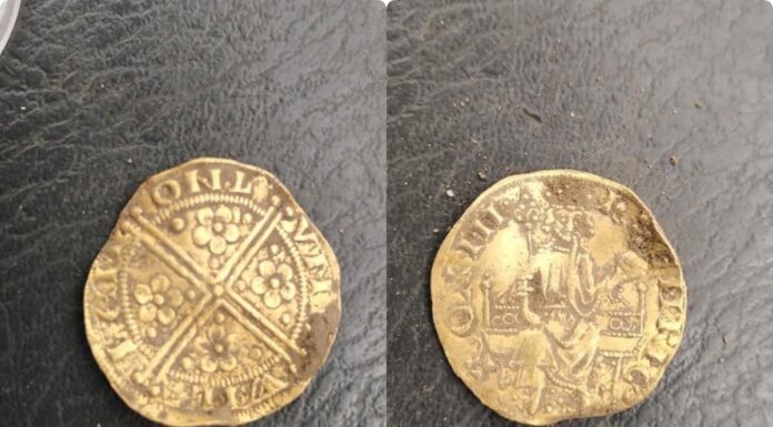 „To najważniejsza moneta znaleziona od 2007 roku” – jest warta prawie 3 mln zł! gold penny Henry III