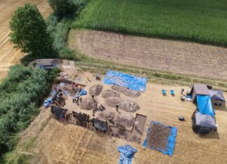 Polacy z Amerykanami szukają na Dolnym Śląsku lotników zestrzelonych w 1945 roku szukają szczątków lotników Dolny Śląsk