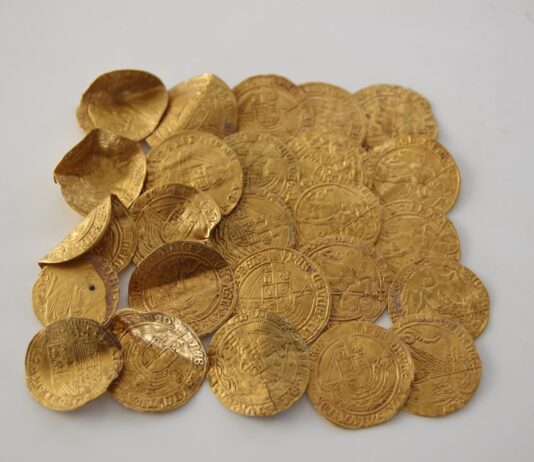 25 złotych monet odkryte wśród ziemniaków… skarb znaleziony w Holandii (GALERIA) Skarb złotych monet odkryty w Holandii