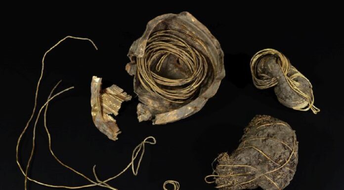 Pradziejowa osada i wiele niezwykłych zabytków w tym złota misa z motywem słońca! złote zabytki