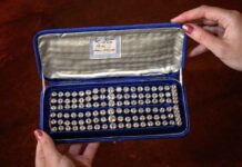 Bransoletki Marii Antoniny sprzedane za ponad 32 mln zł! Bransoletki z brylantami należące do Marii Antoniny