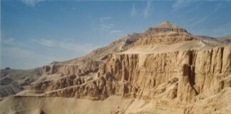 Liczne odkrycia pod świątynią Hatszepsut w Egipcie! swiatynia Hatschepsut