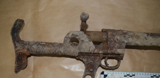 Ogromny rosyjski karabin przeciwpancerny w centrum Tarnowa (GALERIA) Karabin przeciwpancerny PTRD