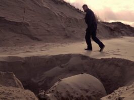 900 kg mina morska od II wojny leżała na publicznej plaży – odkrył ją sztorm! (WIDEO) mina morska na plaży