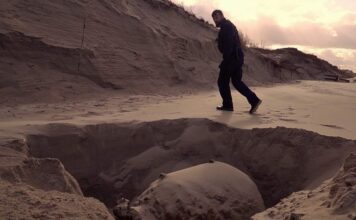 900 kg mina morska od II wojny leżała na publicznej plaży – odkrył ją sztorm! (WIDEO) mina morska na plaży