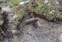 Legendarny polski pistolet VIS znaleziony przez pasjonatów na Helu! (GALERIA +FILM) Polski pistolet VIS wz. 35