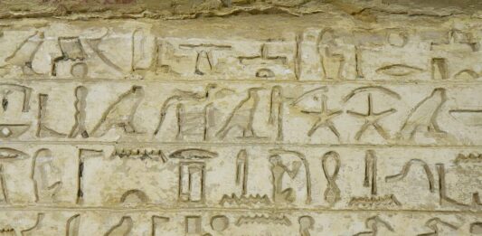 Zajmował się tajnymi dokumentami faraona – wyjątkowy grób odkryty w Egipcie Inskrypcja z grobowca Merefnebef