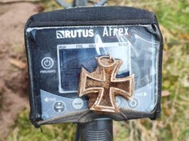 Niemieckie odznaczenie trafione na ostatniej linii obrony… trofeum poszukiwacza! (GALERIA) Wykrywacz Rutus Atrex i niemieckie odznaczenie