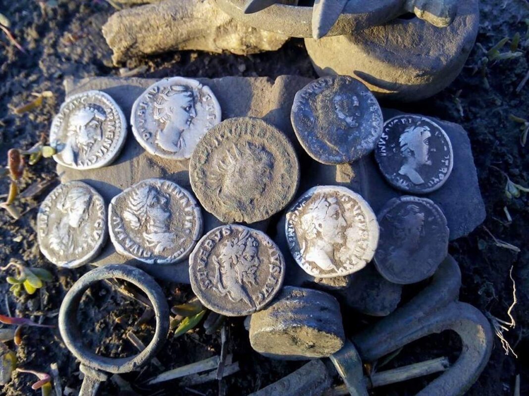 srebrne rzymskie monety ukraina poszukiwania