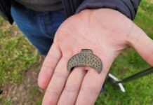 Lunula – słowiańska ozdoba znaleziona w świętokrzyskim (GALERIA) Słowiańska ozdoba - lunula