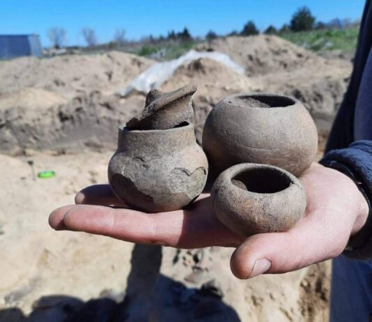 Archeologiczne pikniki w całej Polsce! Od piątku do niedzieli 17-19 czerwca Naczynia ceramiczne pochodzące z badań archeologicznych