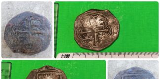 Lubelskie. Hiszpańska moneta „piratów” wybita w Meksyku odnaleziona w polu (GALERIA) Hiszpańska moneta odkryta w województwie Lubelskim