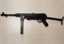 Kupił stary dom i znalazł w nim broń z IIWŚ – oddał policji… (GALERIA)