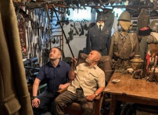 Muzeum jednego z najmłodszych Powstańców Warszawskich – wizyta i rozmowa (FILM +GALERIA) Powstaniec Warszawski Waldemar Jerzy Nowakowski, ps. "Gacek" i Bartłomiej Stój "Zwiadowca Historii"